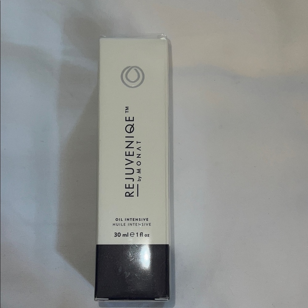 MONAT Rejuveniqe Oil Intensive Hair Treatment - 1 oz